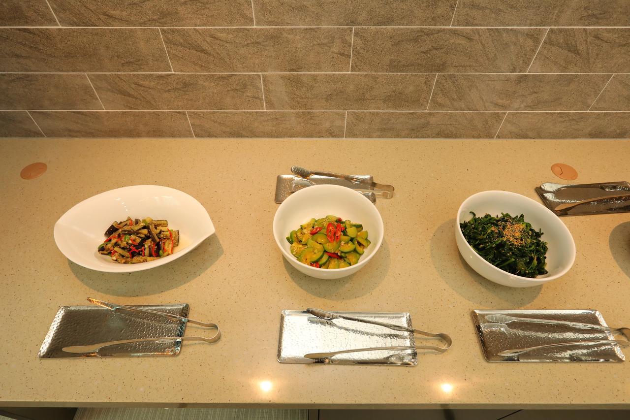 The First Hotel Changwon Ngoại thất bức ảnh